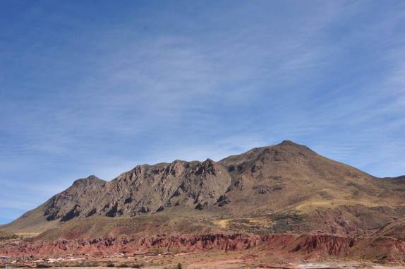 A magnífica paisagem nas estradas próximas à em Potosí - Bolívia